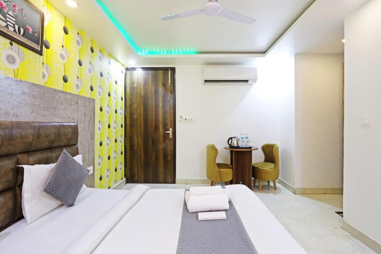 Hotel Broadway Near Delhi Airport New Delhi Exteriör bild