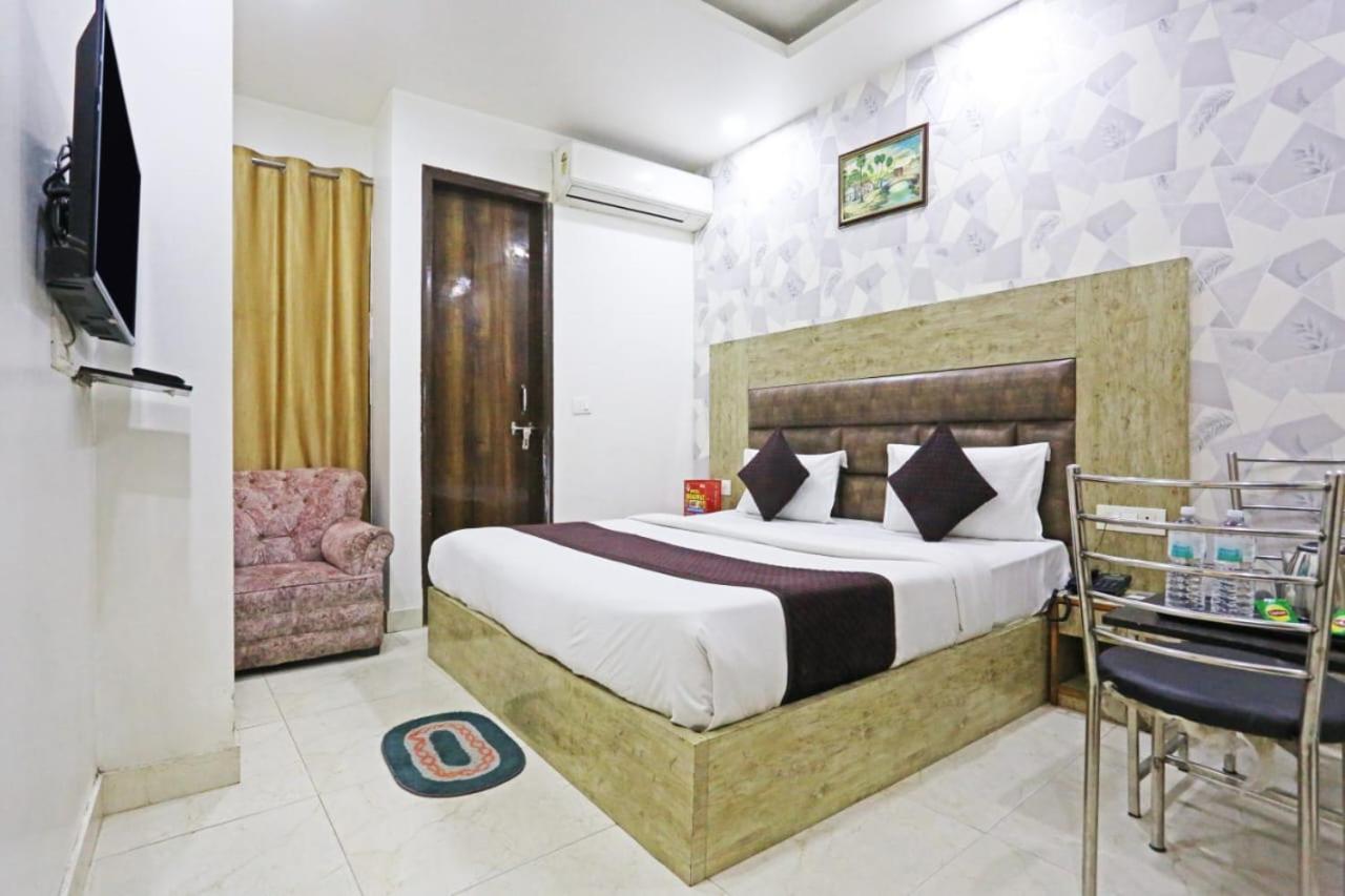 Hotel Broadway Near Delhi Airport New Delhi Exteriör bild