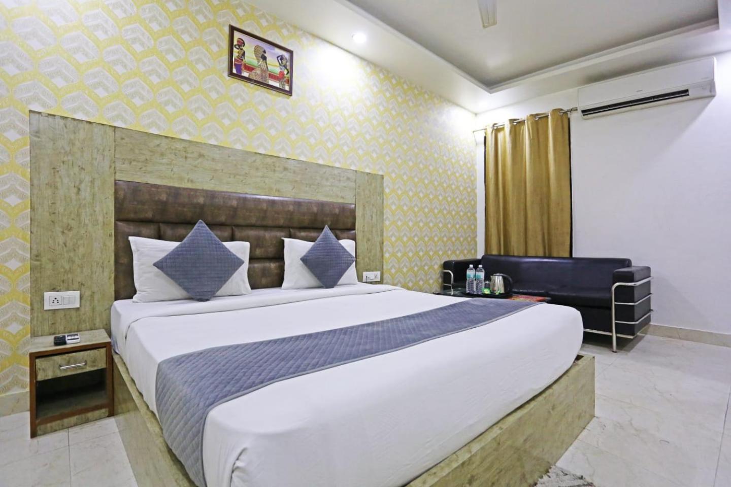 Hotel Broadway Near Delhi Airport New Delhi Exteriör bild