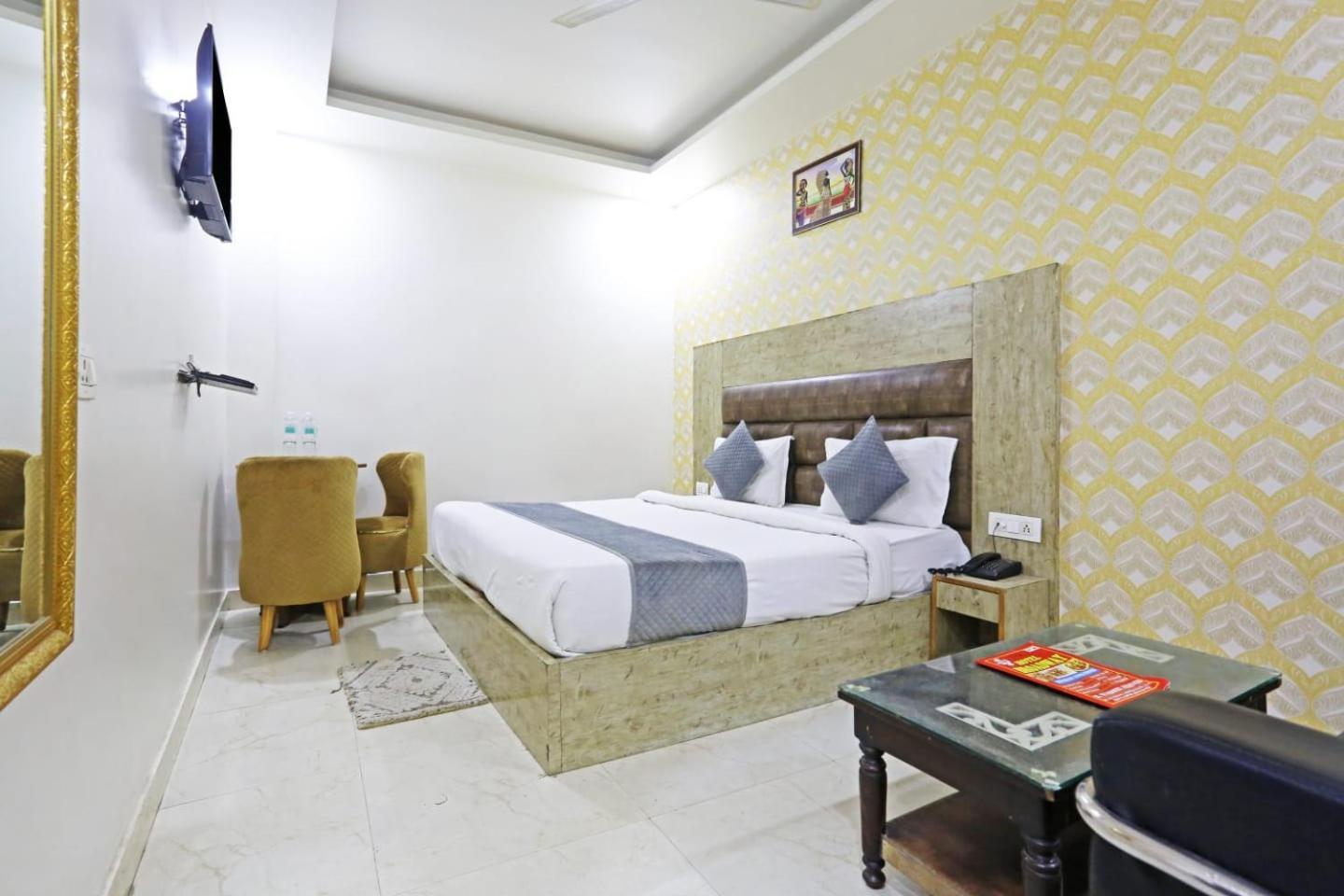 Hotel Broadway Near Delhi Airport New Delhi Exteriör bild